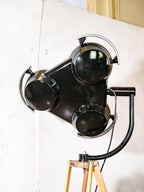 Shadowless 3-Way Hospital Lamp Floor Light, Upcycled Industrial Spotlight on Wooden Tripod, Retro Surgery Statement Lighting Loft & Studio