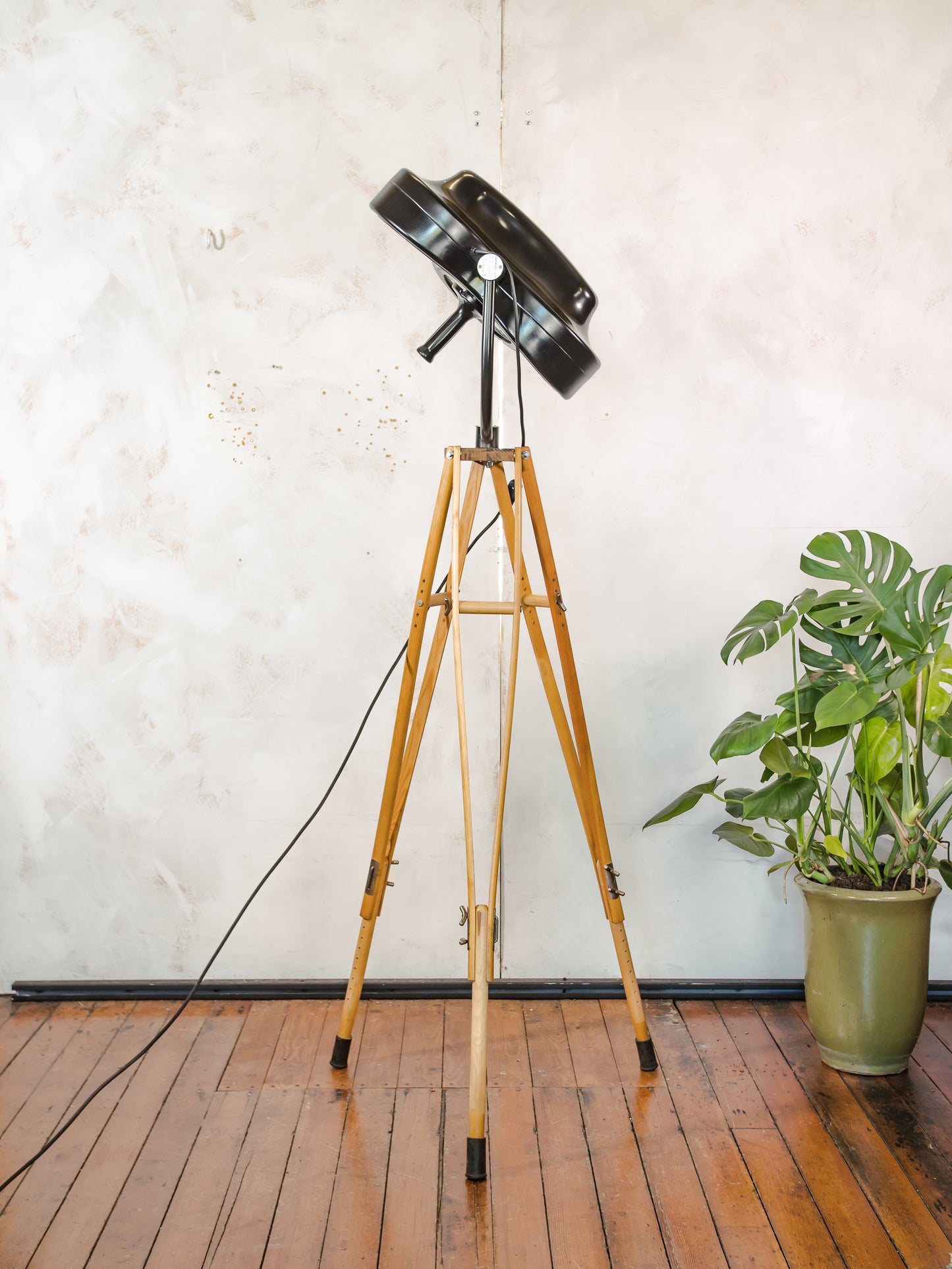 Heraeus Hanaulux London Vintage Surgical Spotlight Floor Lamp, Upcycled Medical History on Wooden Army Crutch Tripod