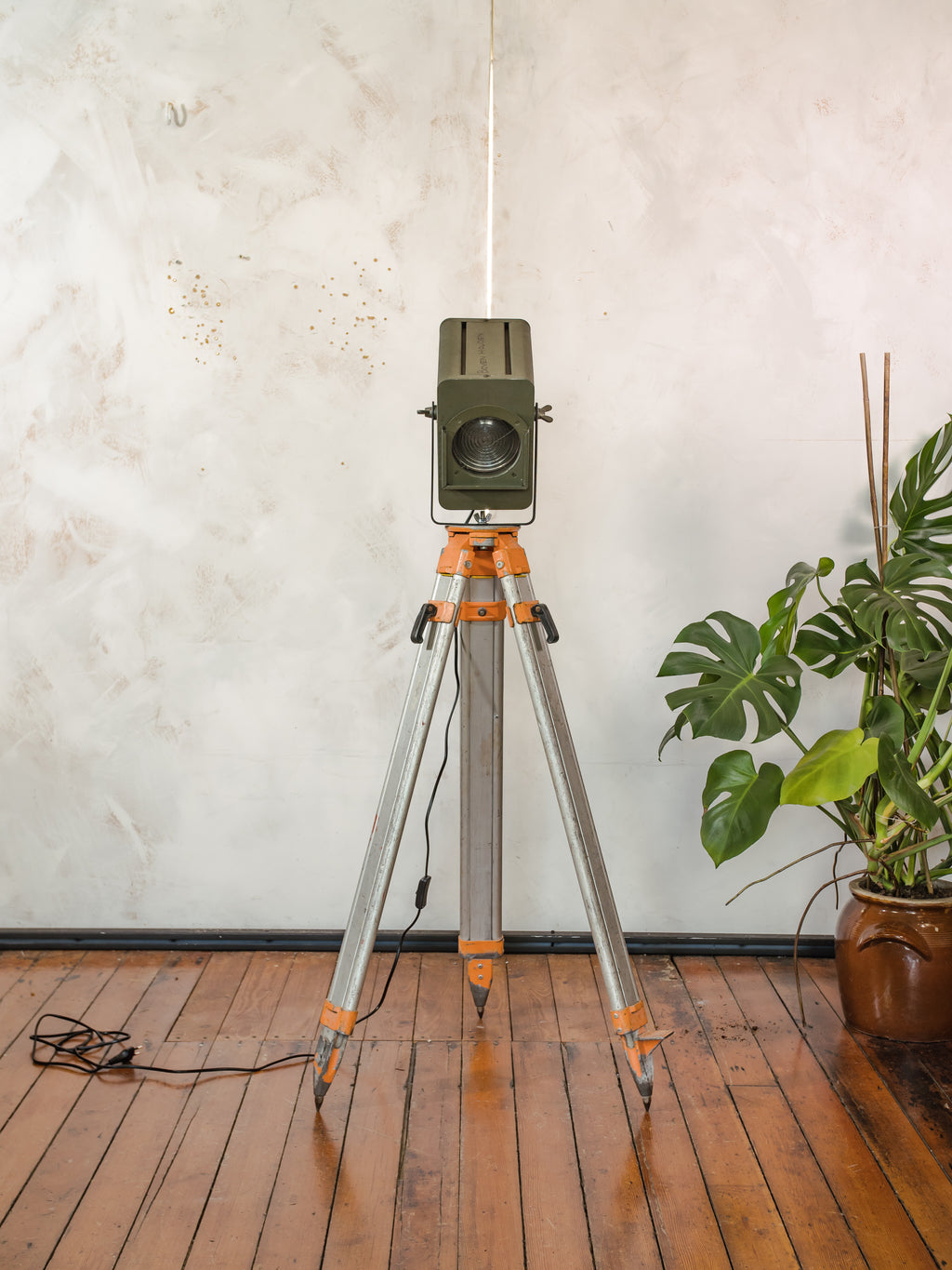 Industrial 1960s Strand Electric Patt 45 Theater Spotlight on Aluminum Tripod, Vintage Floor Lamp, Rustic Studio Lighting, Green Patina