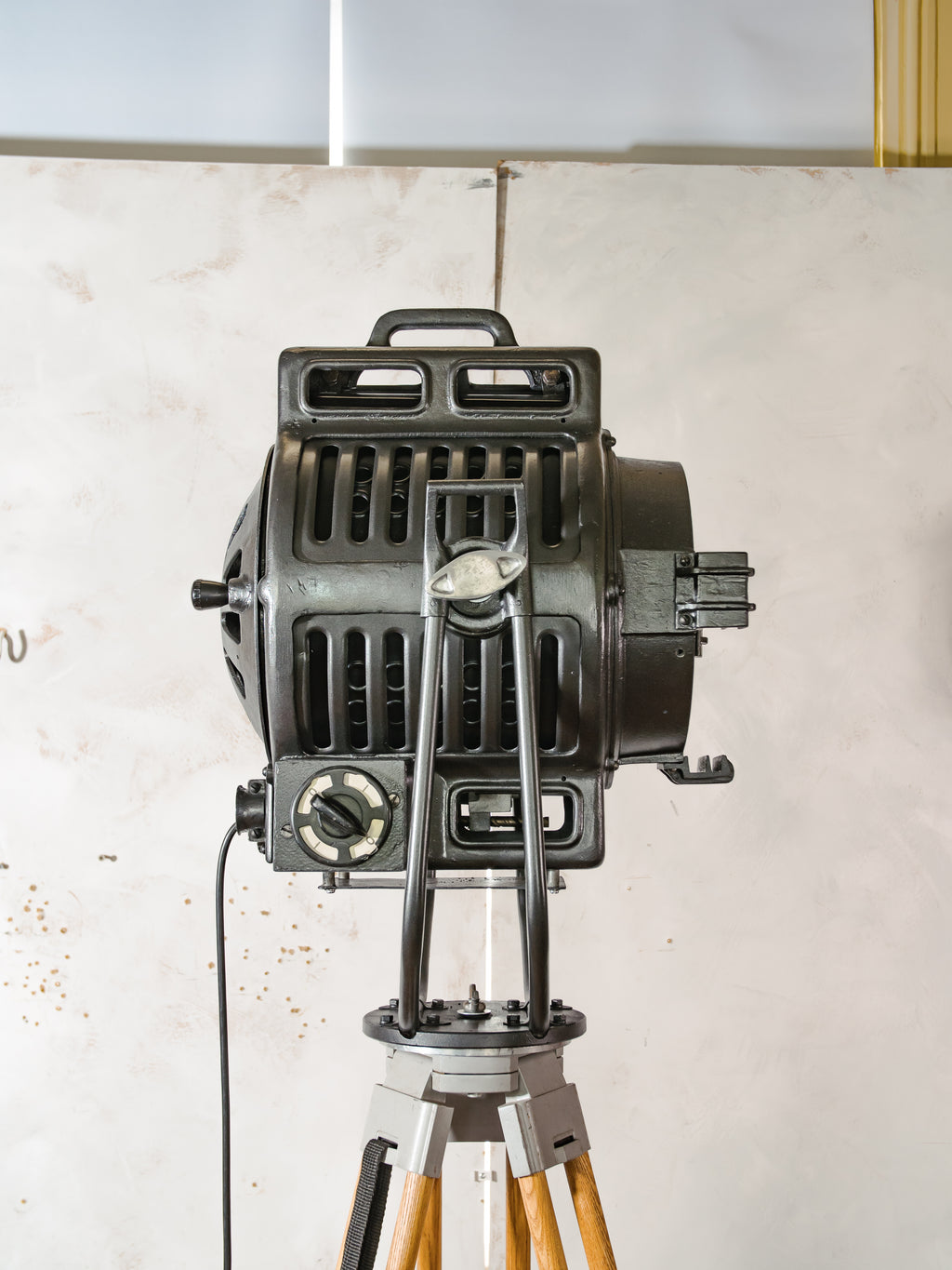Vintage 1950s ARRI Arnold & Richter 2KW Movie Spotlight on Wooden Tripod, Industrial Hollywood Theater Floor Lamp, Fresnel stage lighting