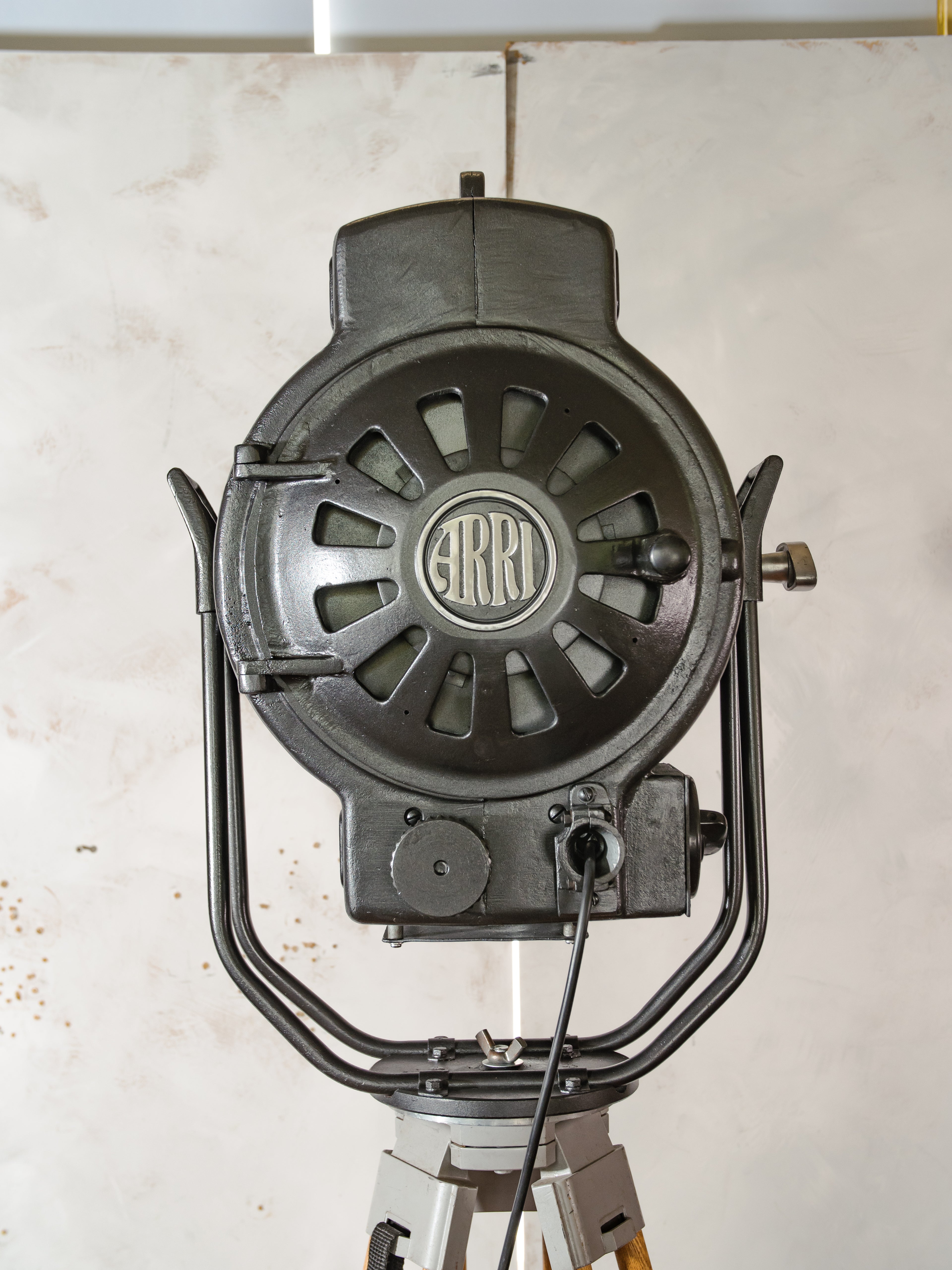 Vintage 1950s ARRI Arnold & Richter 2KW Movie Spotlight on Wooden Tripod, Industrial Hollywood Theater Floor Lamp, Fresnel stage lighting