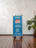 Vliegtuig trolley van Lufthansa met Custom Pepsi Cola thema , vintage retro opbergkast voor de luchtvaart, rolwagen, minibar