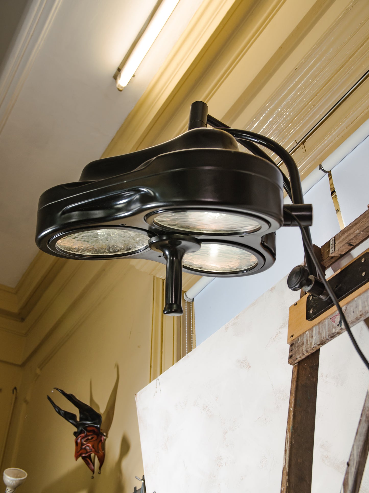 Vintage industriële operatielamp van Heraeus Hanaulux London | Retro medische Upcycled operatielamp ziekenhuis