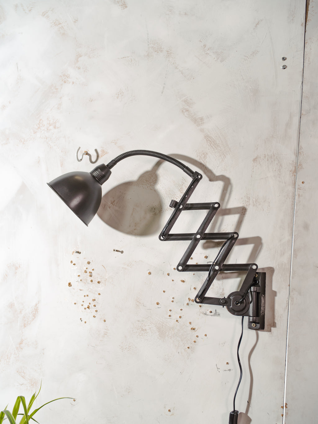 Vintage Machine black Scissor Lamp with Gooseneck, 1960s Wall Lighting by Elektroinstala Decín, Industrial Extendable Accordion Light