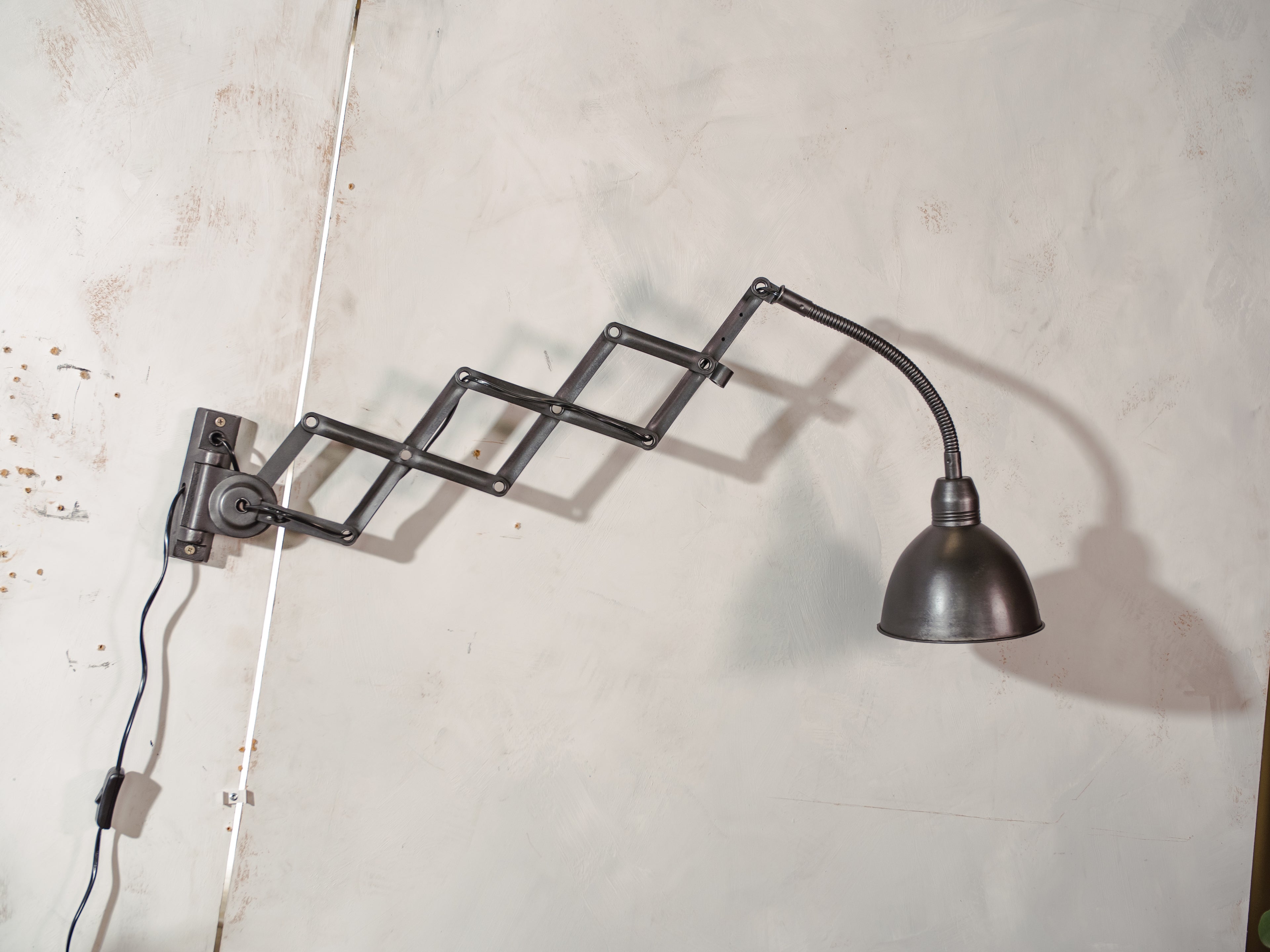 Vintage Machine black Scissor Lamp with Gooseneck, 1960s Wall Lighting by Elektroinstala Decín, Industrial Extendable Accordion Light