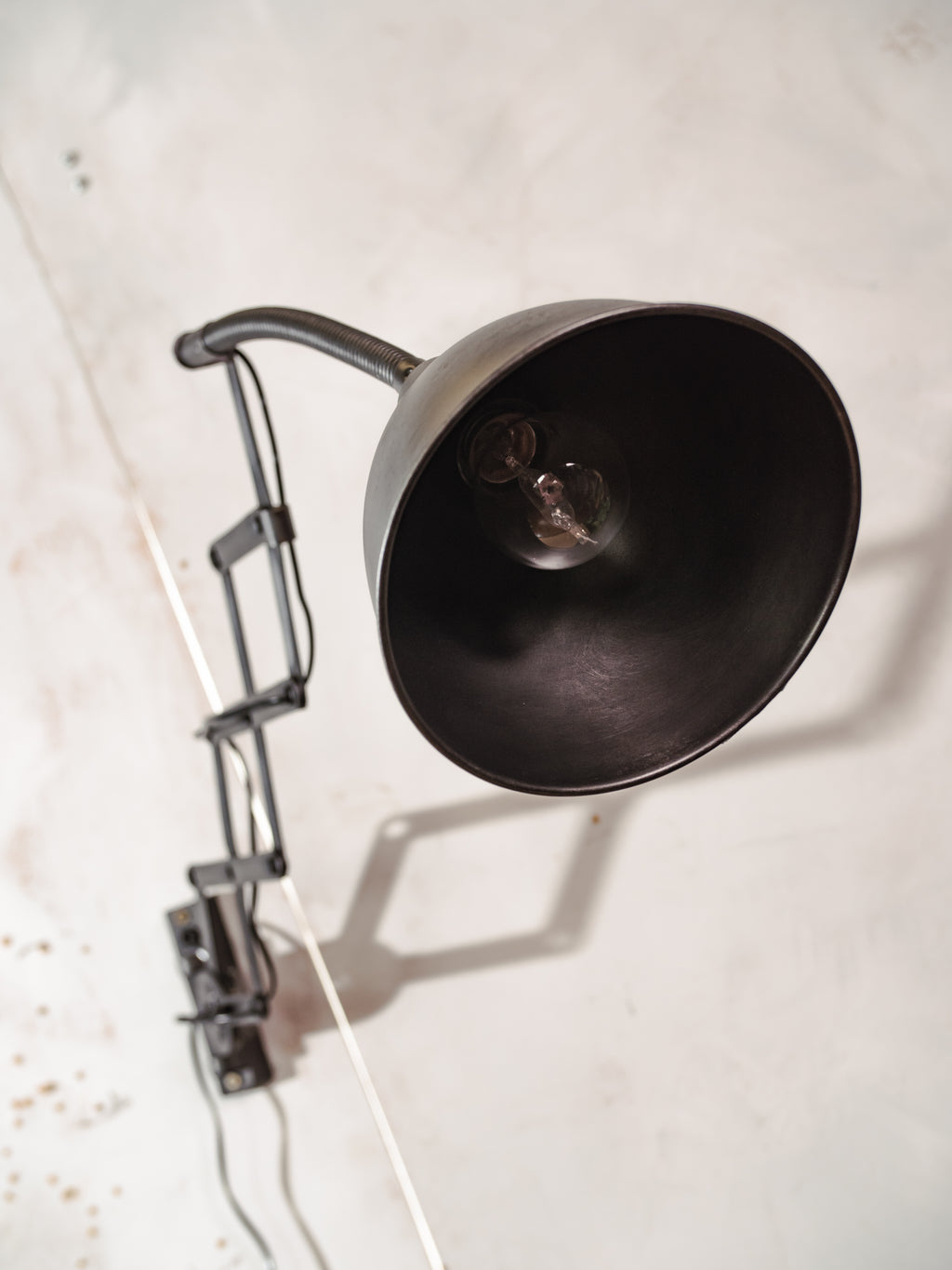 Vintage Machine black Scissor Lamp with Gooseneck, 1960s Wall Lighting by Elektroinstala Decín, Industrial Extendable Accordion Light