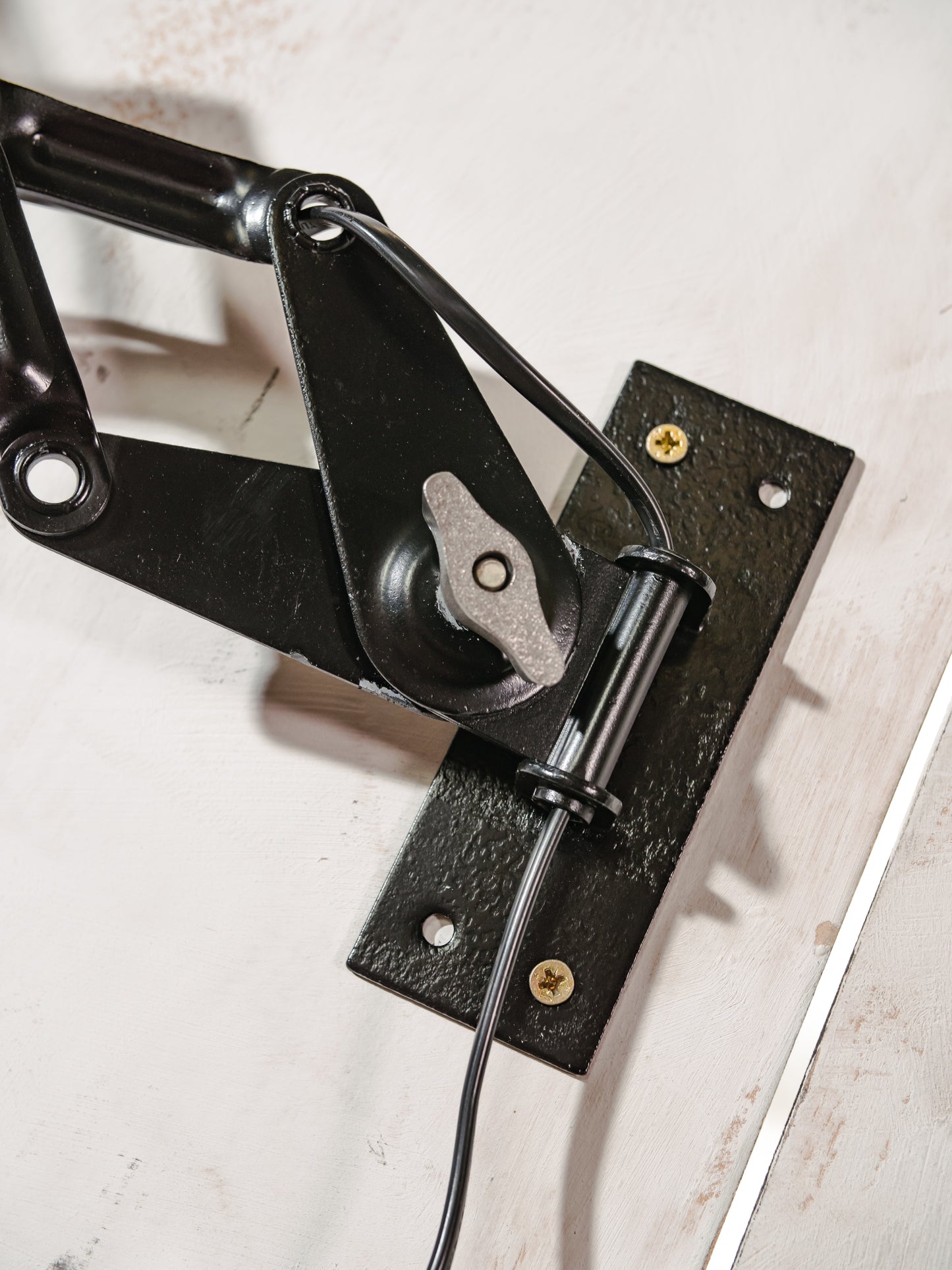 Reif Dresden schaarlamp uit de jaren 40, gerenoveerde Bauhaus design wandlamp, zwarte industriële verstelbare lamp met bakelieten kap, zeldzame vintage verlichting