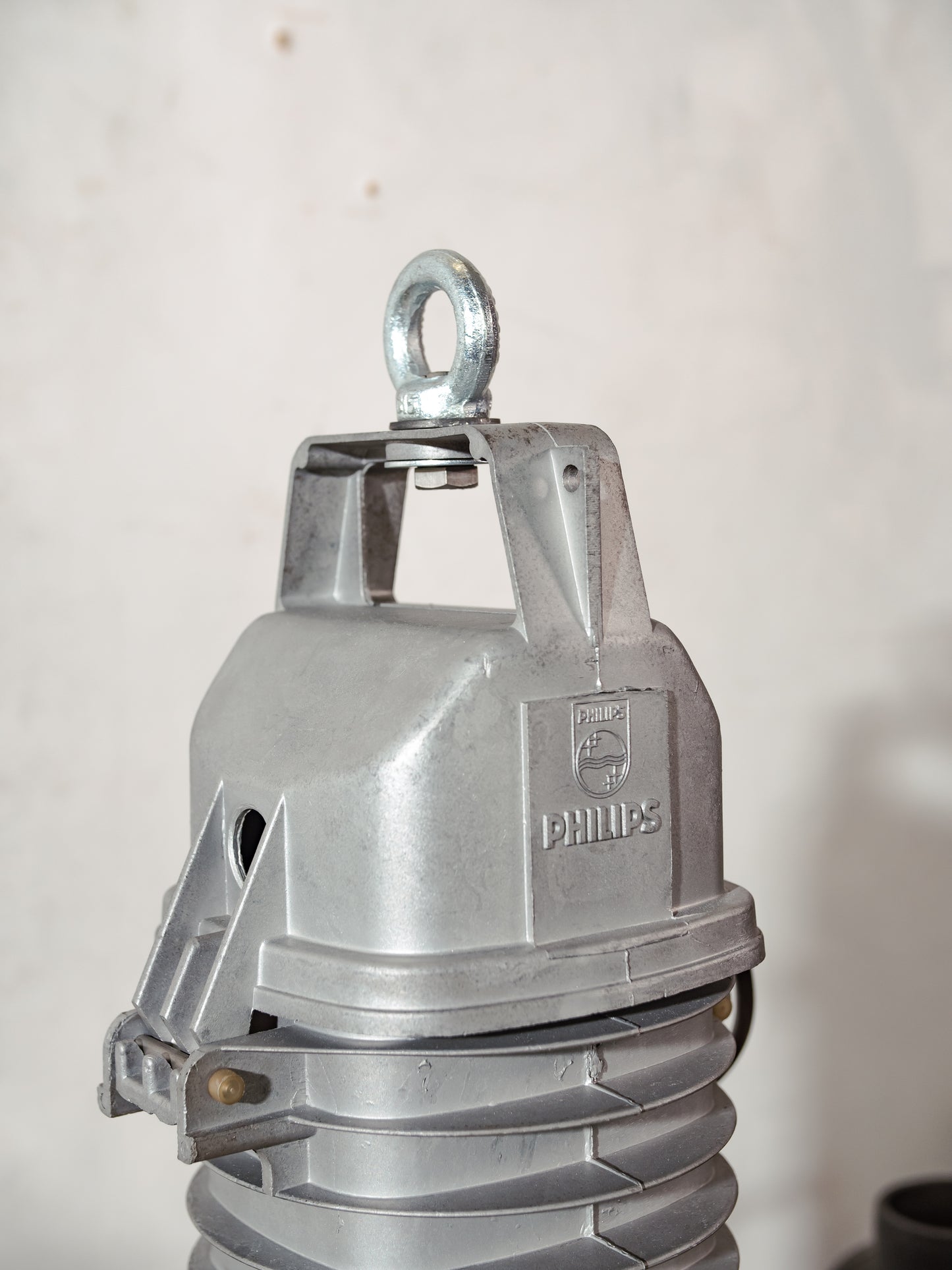 Vintage industriële hanglamp Philips, aluminium jaren 50 XXL grijze fabriekslamp - Gegoten aluminium keukeneilandverlichting - Gemaakt in Nederland