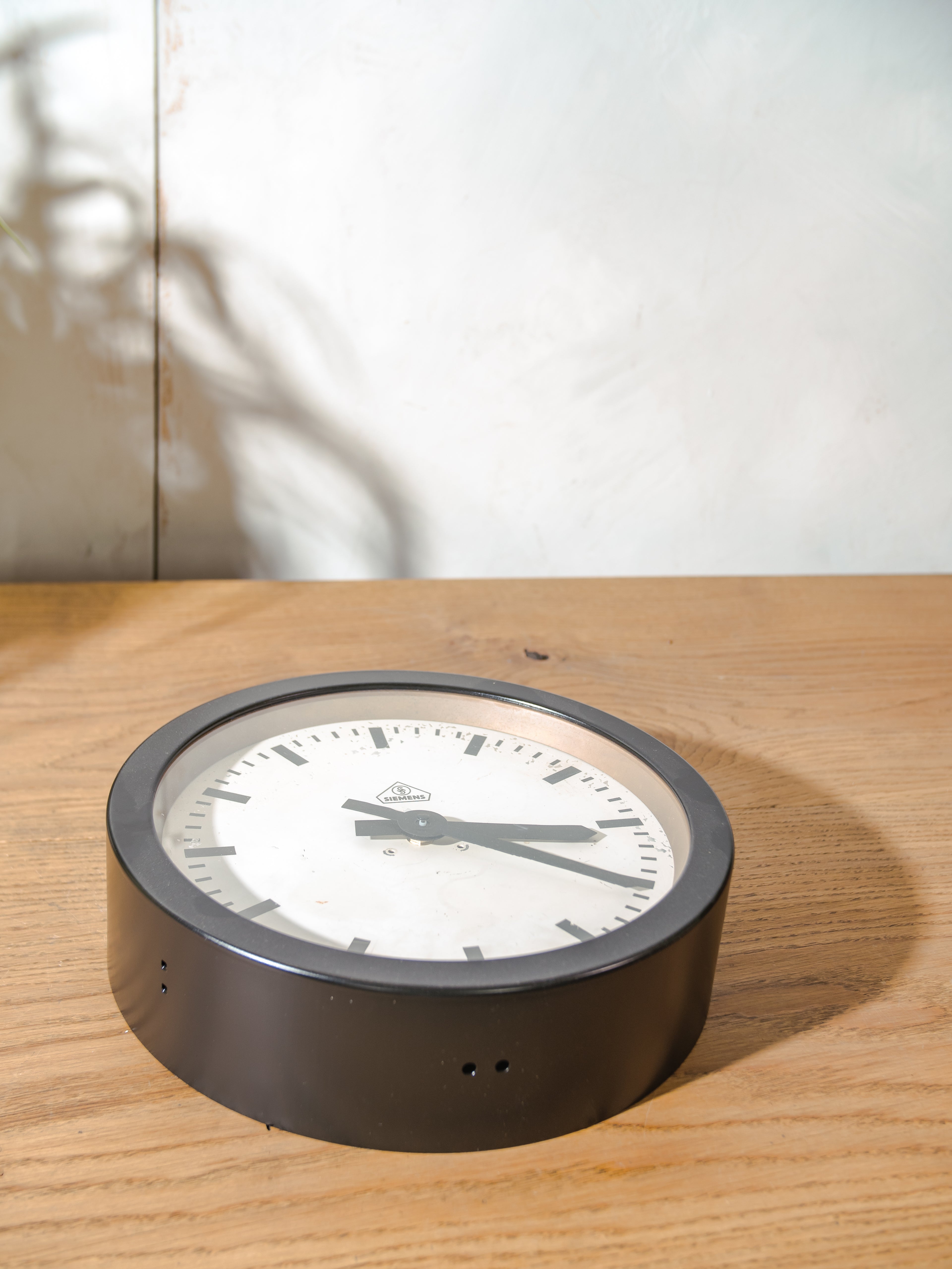 1930s Small Station Clock by Siemens, Ø30 CM, Satin Black Industrial Factory Clock, Converted to Quartz mechanism