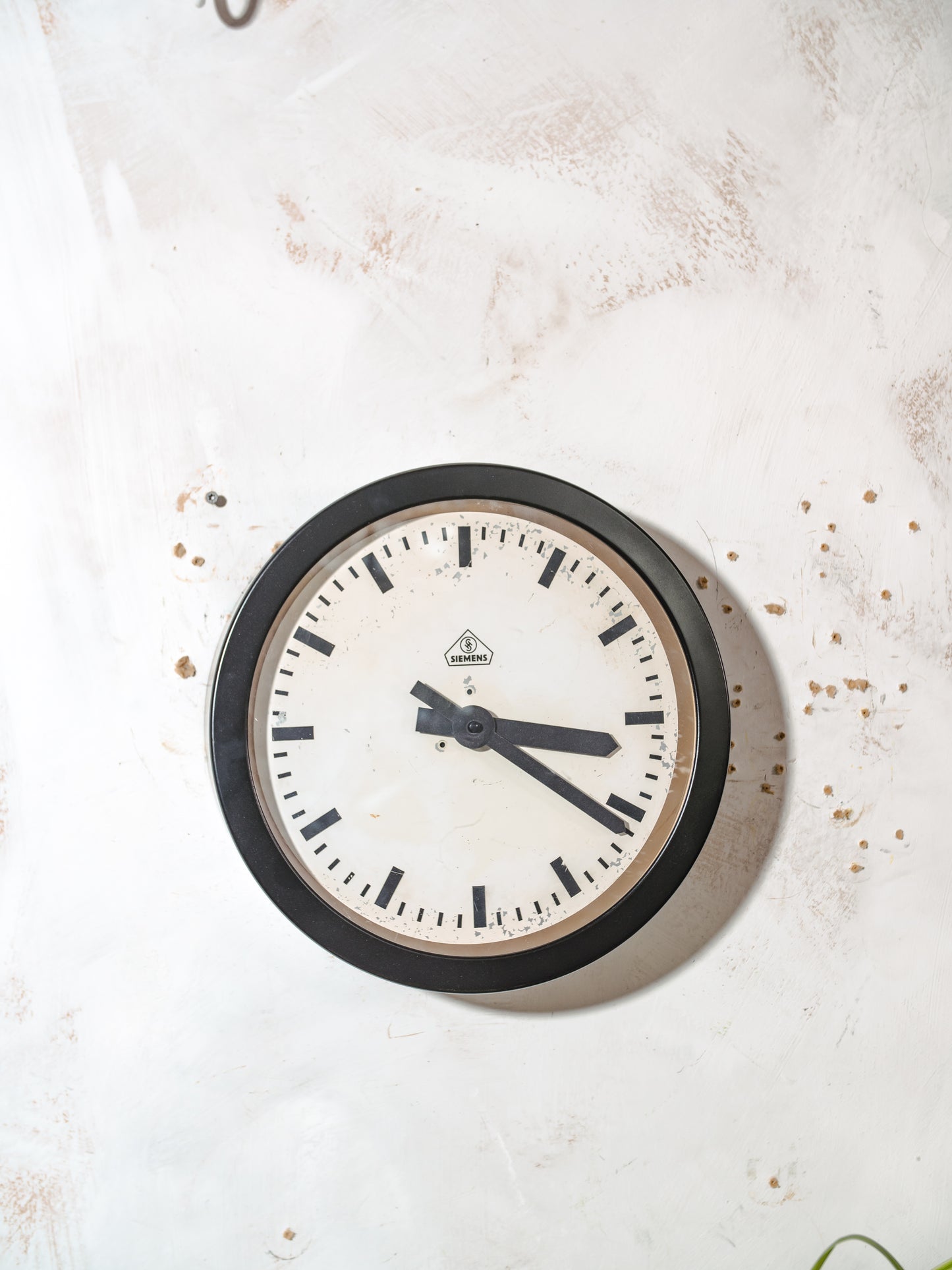 1930s Small Station Clock by Siemens, Ø30 CM, Satin Black Industrial Factory Clock, Converted to Quartz mechanism