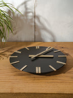1960s CTW Modernist Wall clock, Black and polished brass, made in Germany by Carl Theodore Wagner, Original slaveclock Mechanism, Ø42 CM