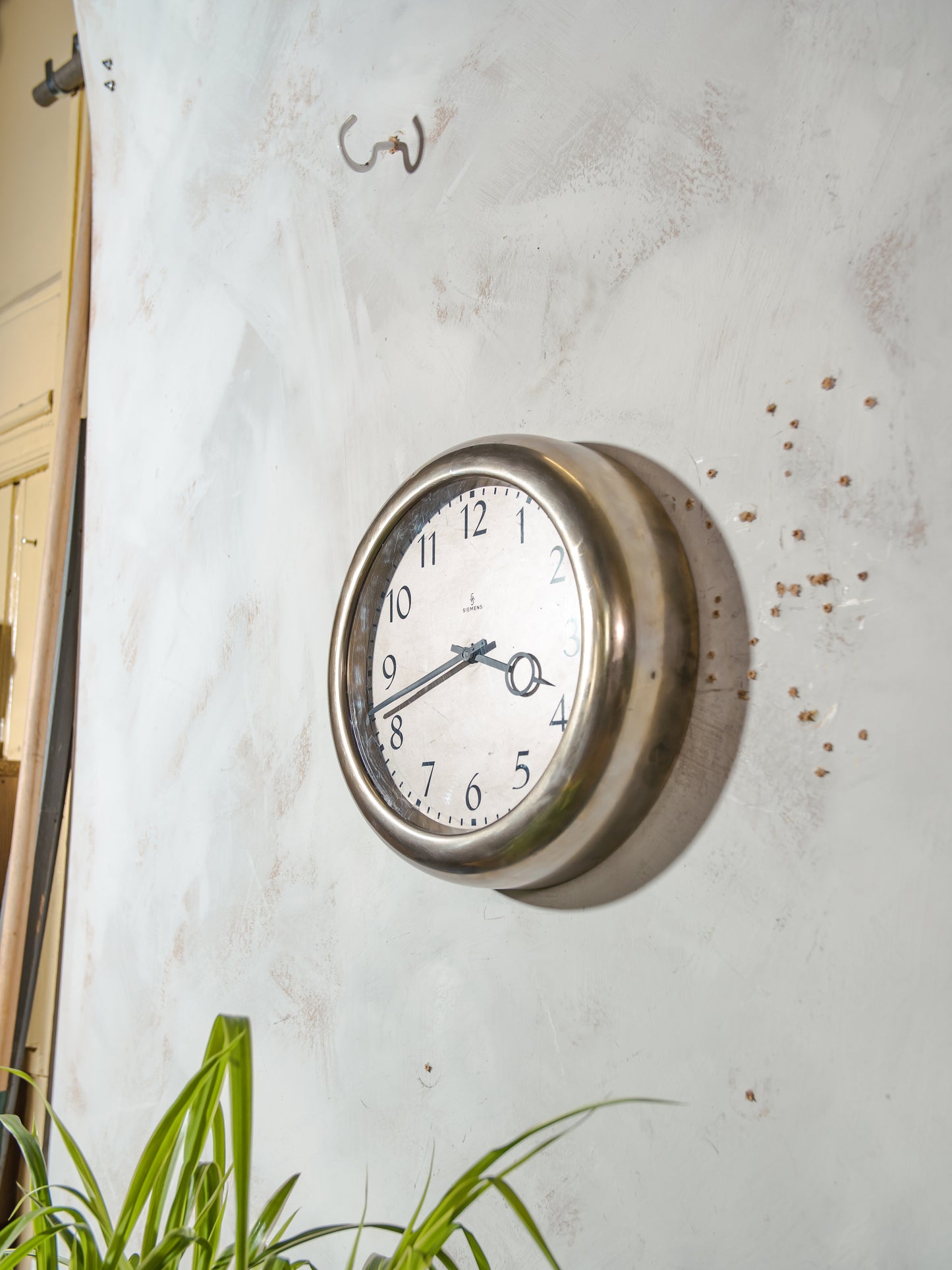 Vintage metal Wall Clock, Siemens Dial face 1970s, Art Deco Kitchen Decor, Converted to Quartz Mechanism on battery, Diameter 32CM