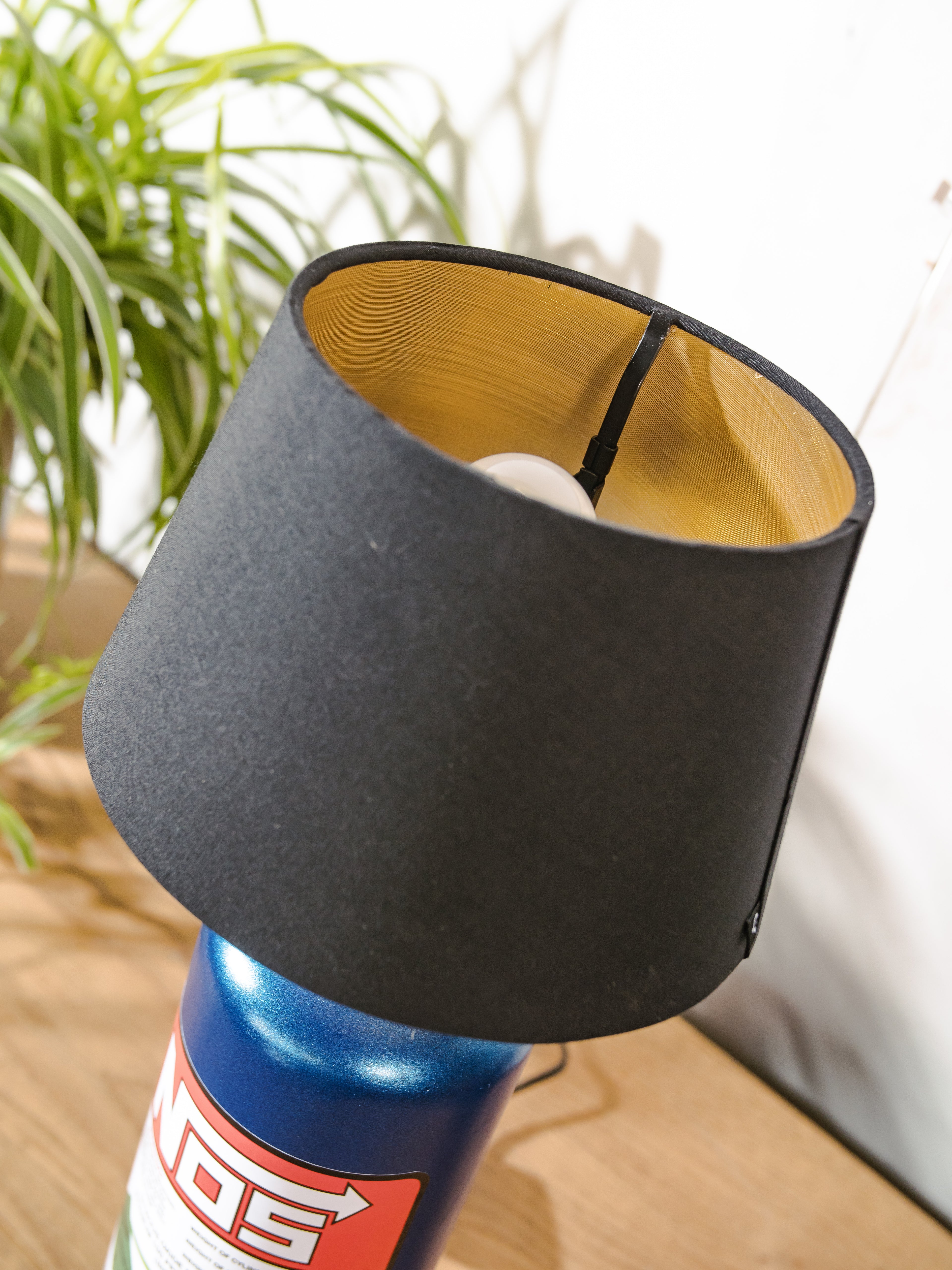NOS Nitrous metalen bureaulamp van een lachgasfles, geïnspireerd op straatraces, upcycled auto-tuninglamp, cadeau voor autoliefhebbers, decoratie in de mancave