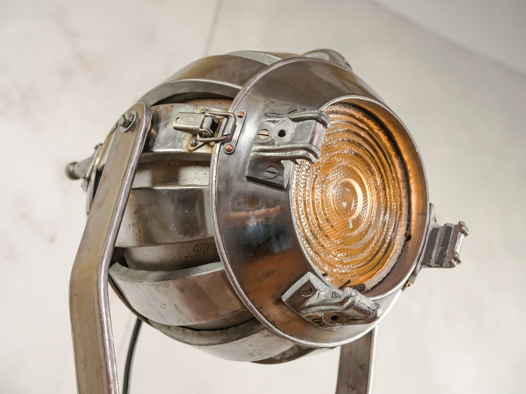 1930s Hewitt Universal Antique Hollywood Film Spotlight Floor Lamp Wooden Surveyors Tripod, Polished Theatre Projector, Collectors Item