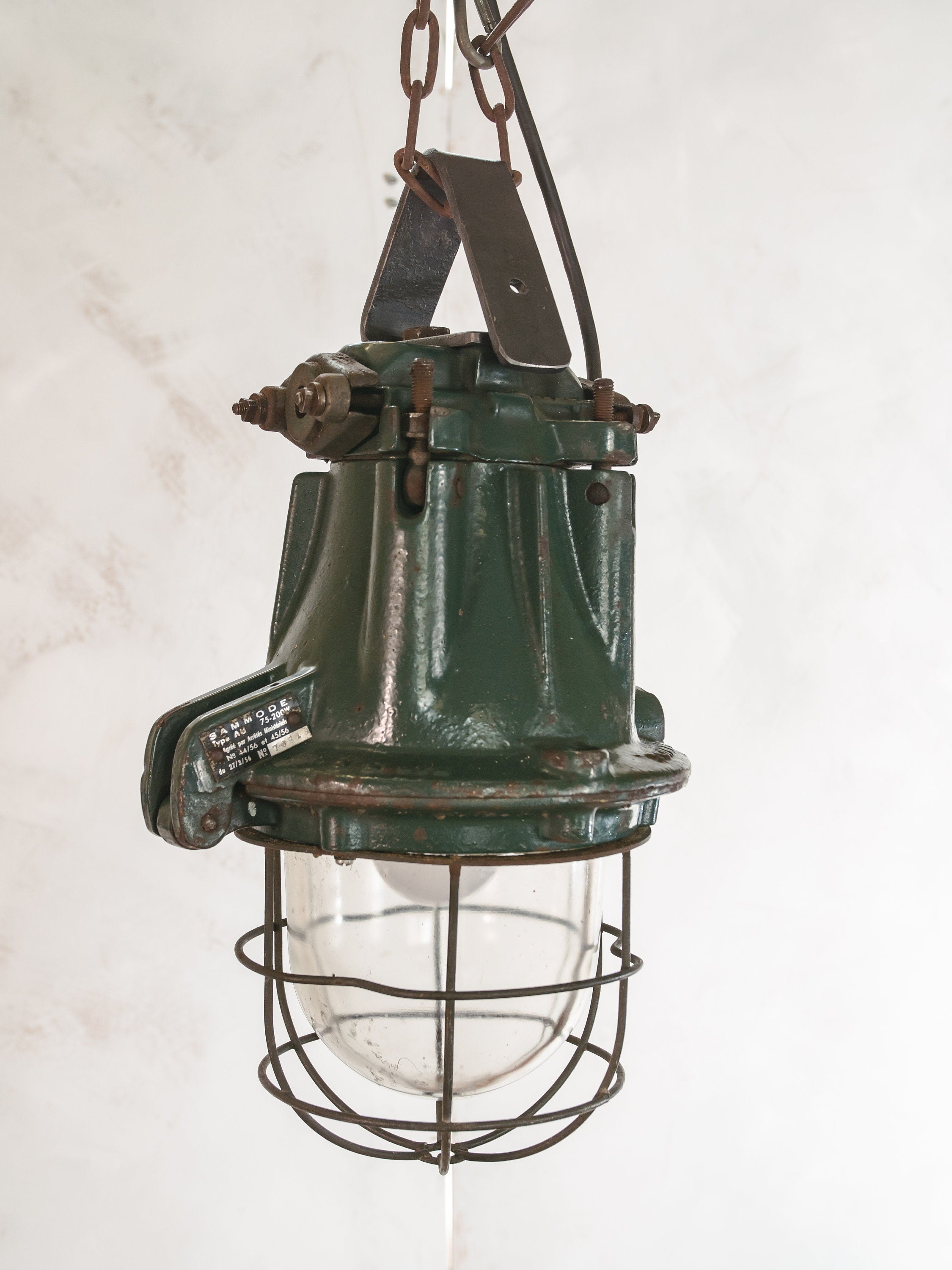 Groene Sammode France Bunker lamp EOW, Vintage Factory Hanglamp, Explosievrije hanglamp