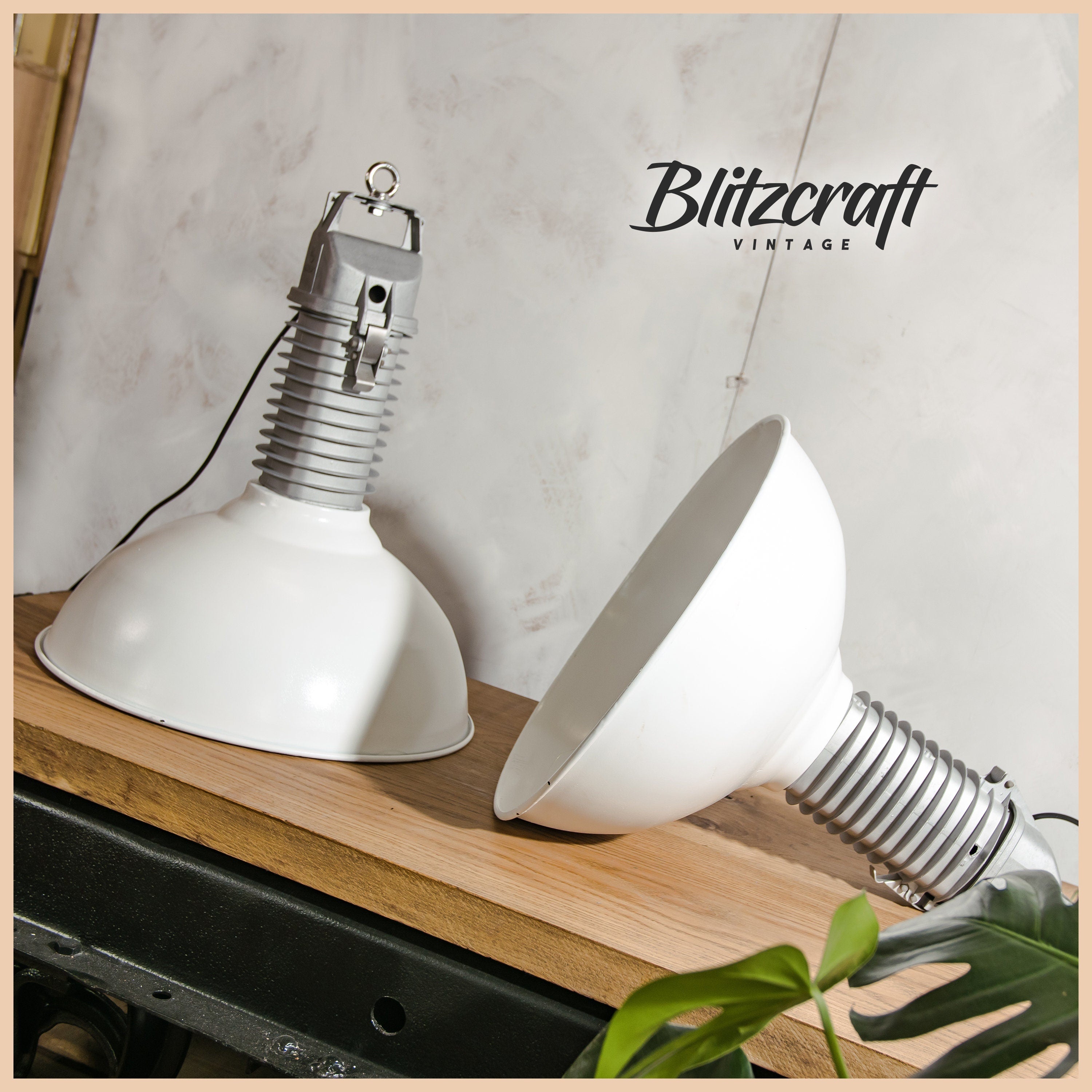 Witte upcycled Philips HDK 250 emaille hanglamp uit de jaren 50, fabriekslamp, hangende schuurlamp voor in de keuken, industriële verlichting voor in de keuken