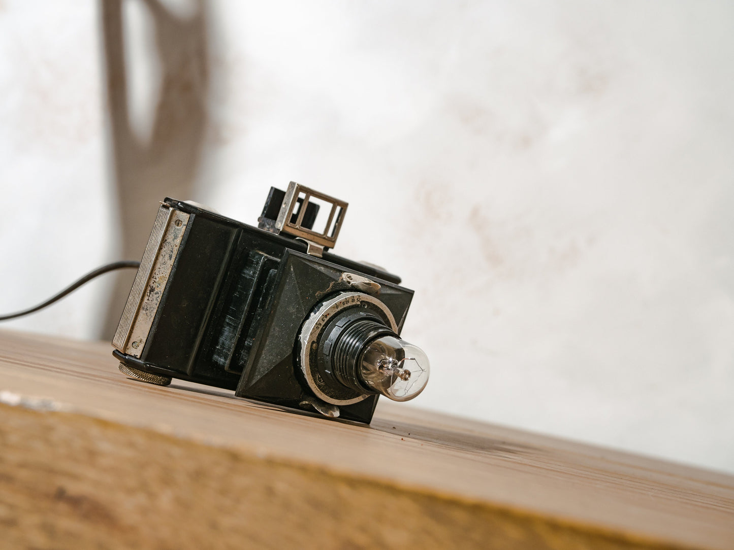 Steampunk 1930s old camera desk lamp, old folding Minolta vest upcycled into cute bedside lamp, photography office light, Gift photographer