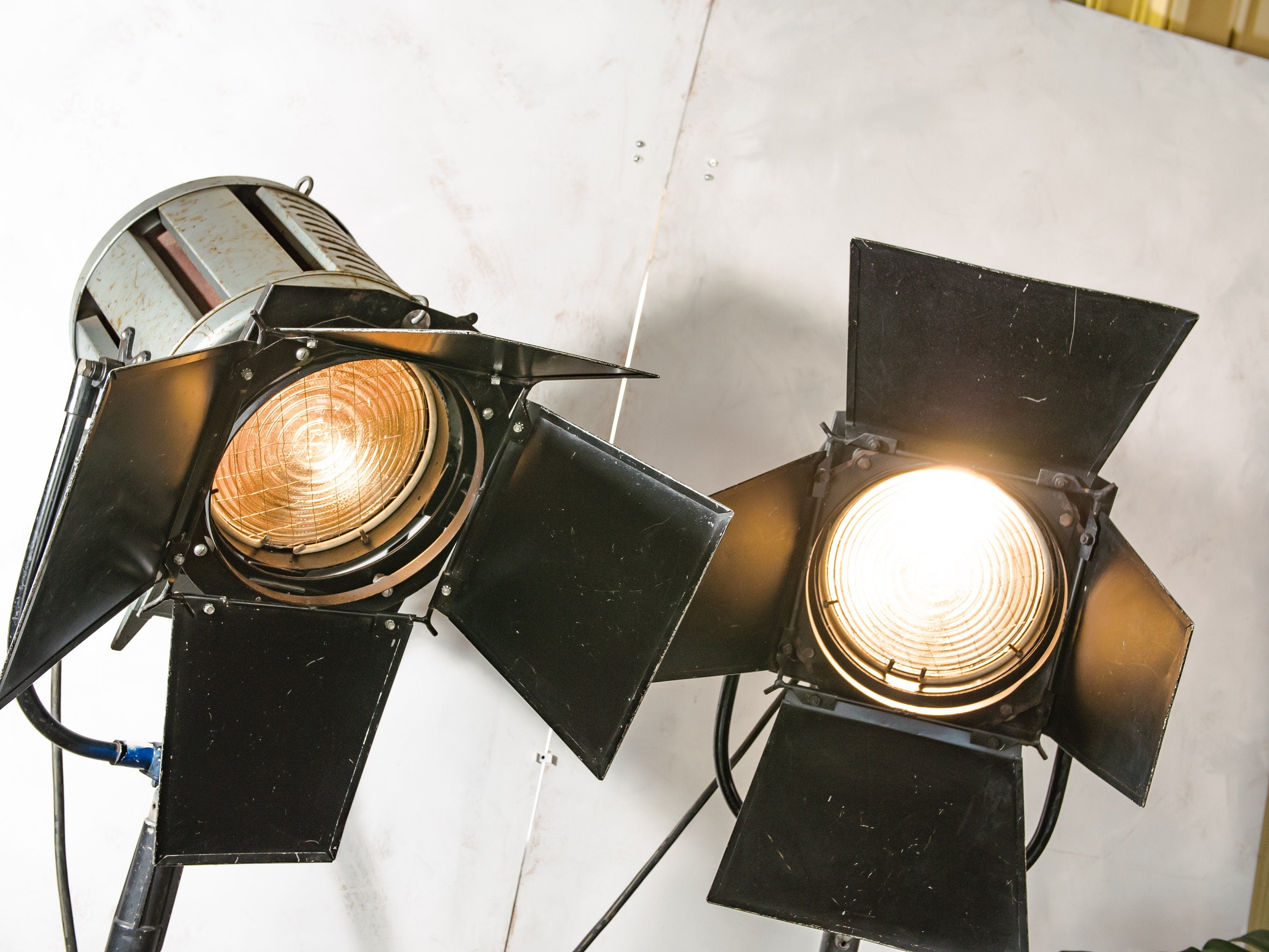 Industriële Berkey Italia (Mole Richardson) NOS Nederlandse Televisie Spotlight Staande lamp, Retro interieur Staande verlichting, Home Theatre decor