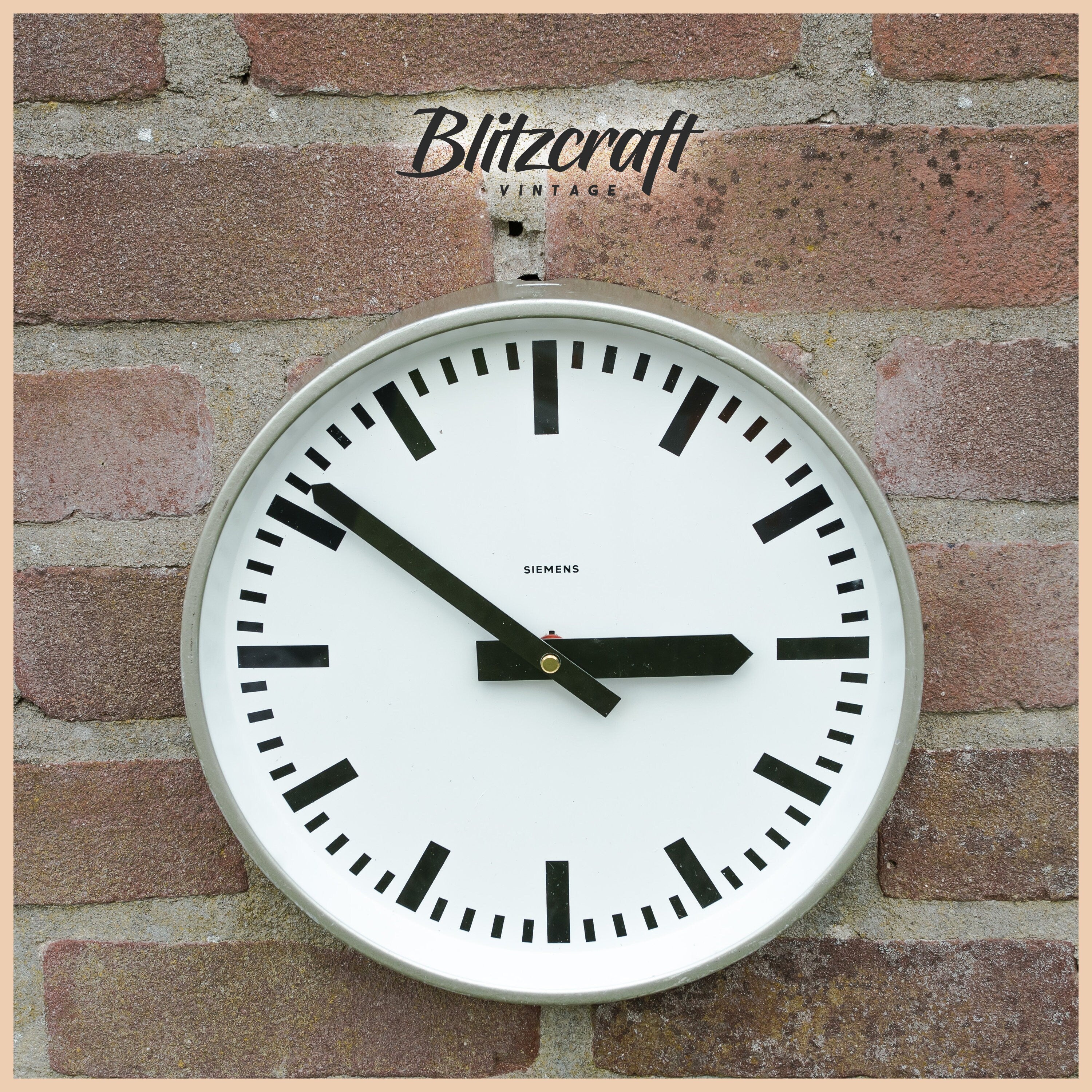 Kitchen Clock, Siemens Wall mounted Workspace Clock 1970s, Office Timekeeper, Secondary Clockwork, unique Housewarming gift interior