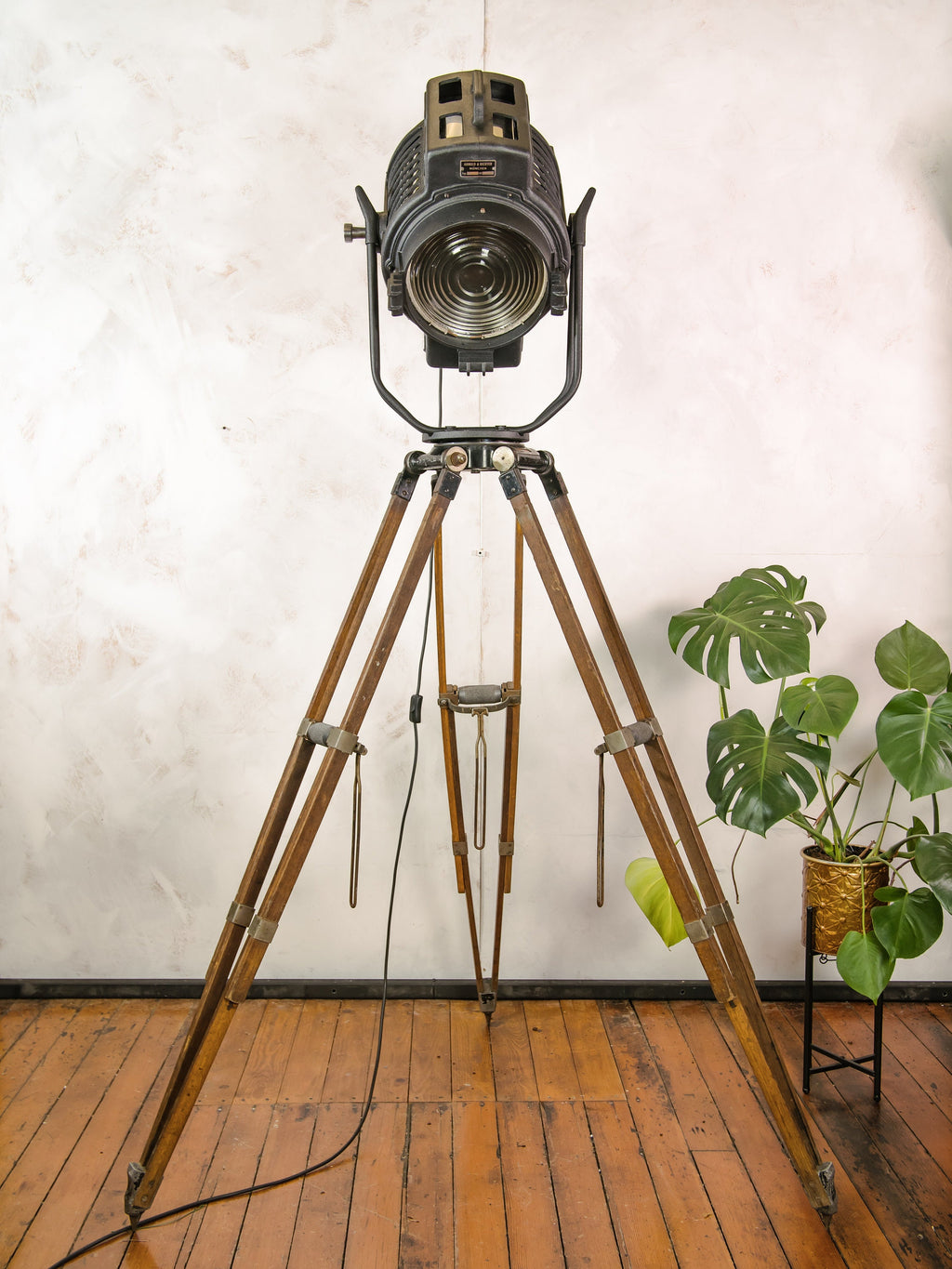 1950s 2KW Arnold & Richter ARRI Movie Spotlight | German Hollywood Projector on a Vintage Wooden Videography Tripod by Andre Debrie Paris