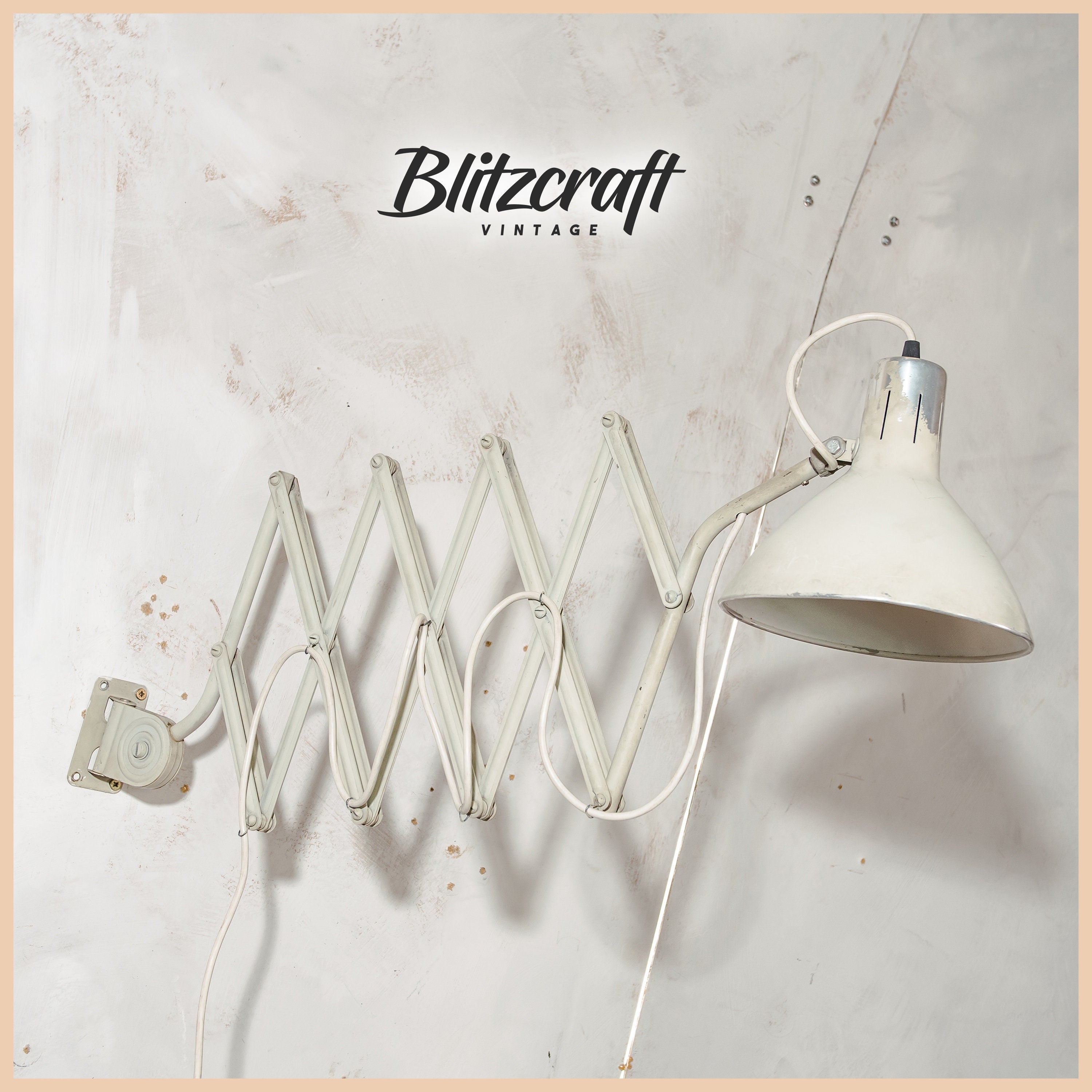 Large White Scissor Lamp 1960s by Hala Zeist, Model 110 Wall light, Harmonica Light, Bauhaus Lampshade, Accordion Sconce