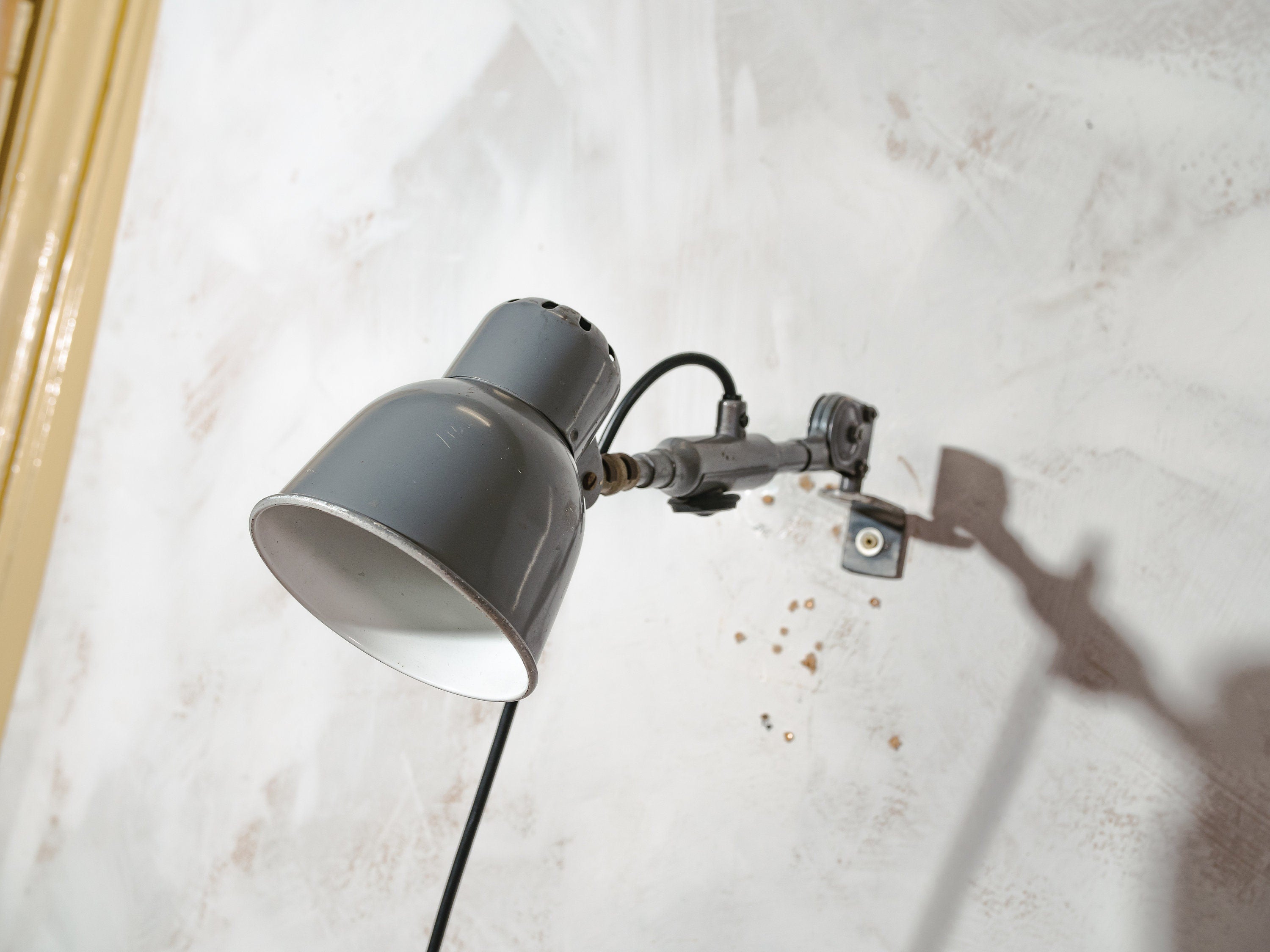 Small SIS Wall Lamp Swing Arm 1950s, Bauhaus Retro Gray Vintage Wall mounted light or Desk Mounted Lamp, Factory Machinery drawing lamp