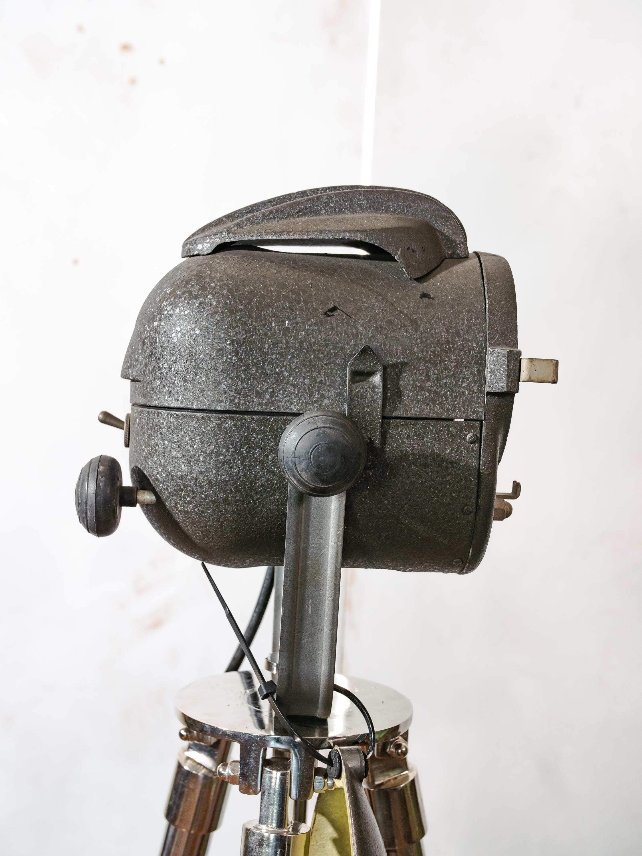 French LITA Theatre Spotlight 1950s on Chrome Tripod Floor Lamp, Fresnel Stage light Floor lamp, Original and Mint condition