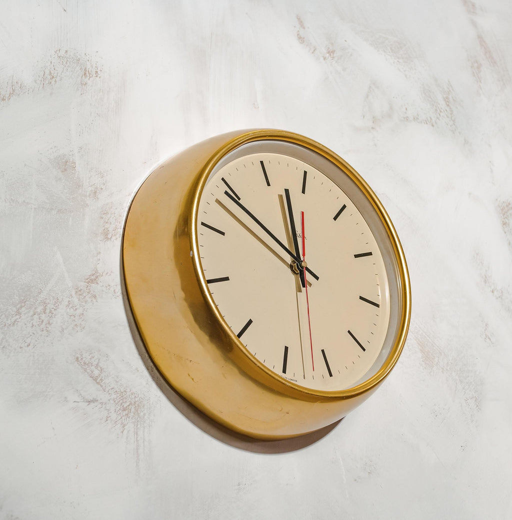 Gouden Mid-Century Gibson Baume &amp; Co LTD London Wandklok, Retro uurwerk, Cadeau housewarming Art Deco Interieurontwerp