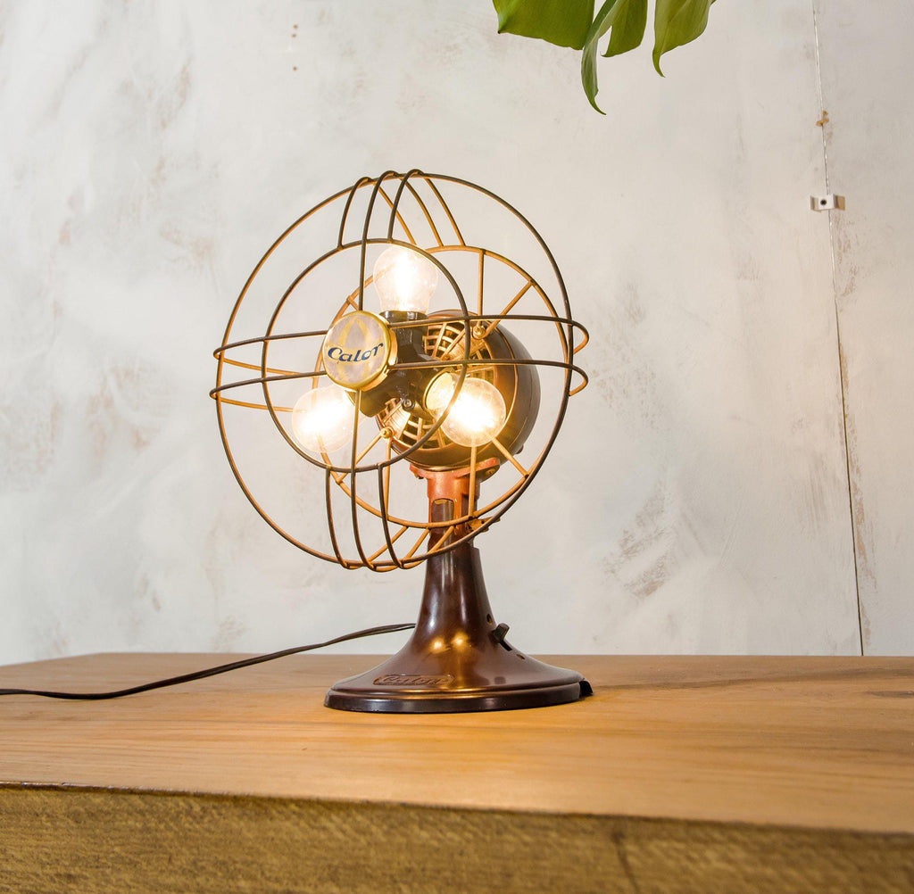 Ventilatorlamp van CALOR, Model uit Frankrijk jaren 50, 3 gloeilampen Bureaulamp, Unieke tafellamp, Steampunk-decor, Upcycled housewarming-cadeau