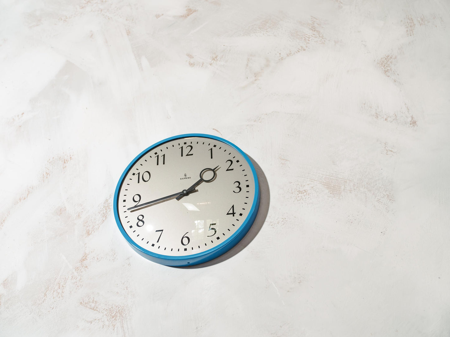 Retro Blue Wall Clock by Siemens 1970s, Classy Design Clockwork, Kitchen Decor, Converted to Quartz Mechanism on battery, Diameter 28CM