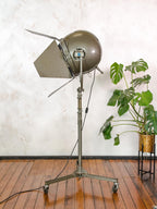 Mole Richardson 612 Sputnik Hollywood Film Spotlight on M&R Rolling Tripod, 1950s Rare TV Projector, Made in England, Unique Vintage light