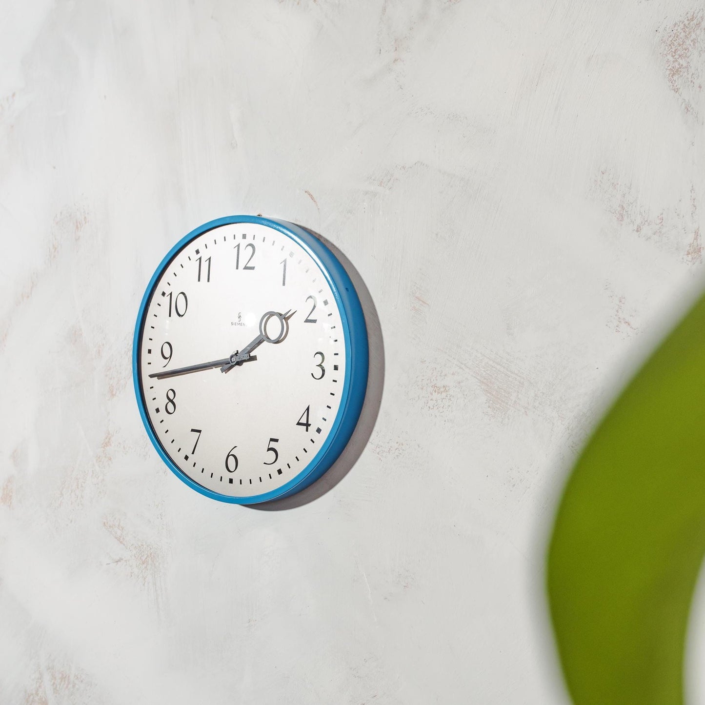 Retro Blue Wall Clock by Siemens 1970s, Classy Design Clockwork, Kitchen Decor, Converted to Quartz Mechanism on battery, Diameter 28CM