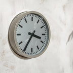 1970s Wall Clock Industrial Design used by PTT Netherlands, Quartz Mechanism, Diameter 34CM, Vintage School clock Timekeeper