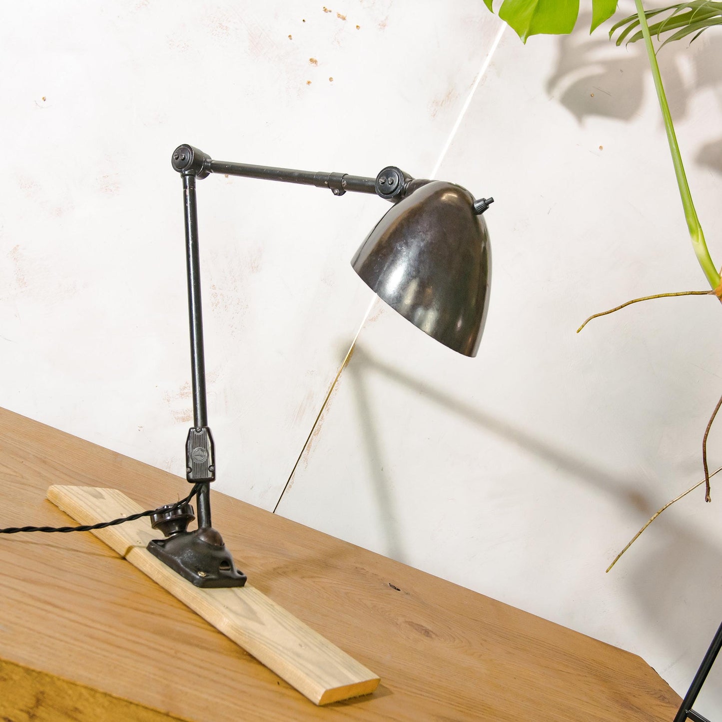 Factory light Midgard Style Feat Eric Kirkman Cole, 2 Arm Articulated Wall light or Table lamp, Vintage Desk lamp