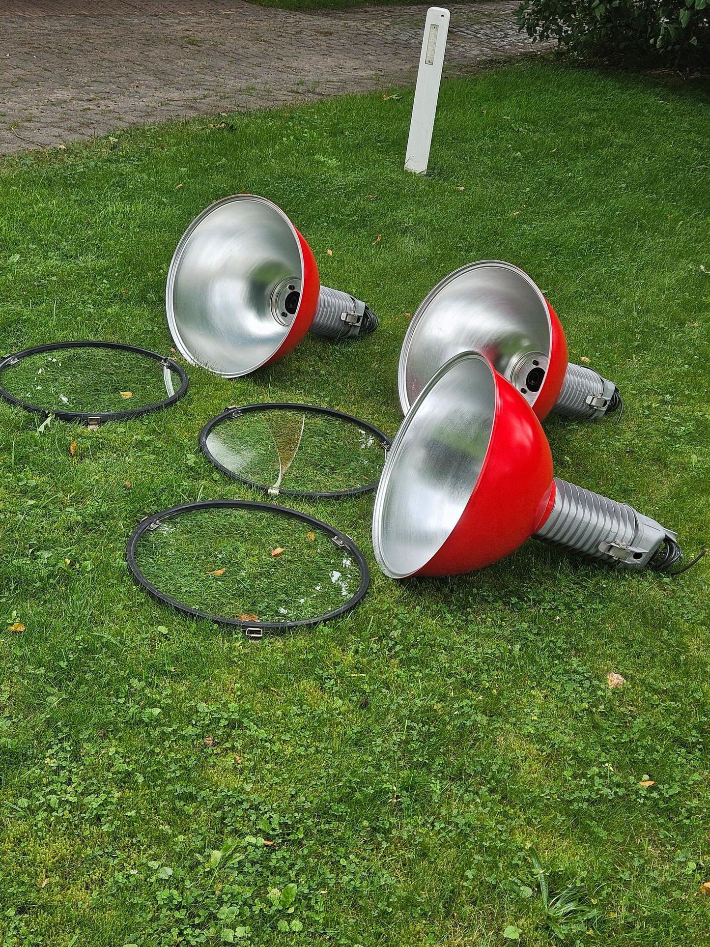 CUSTOM ORDER KARLA - 3 X PHILIPS PENDANT 1950s RED / SILVER + Glass Lens
